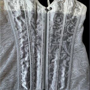Elegant White Lace Corset